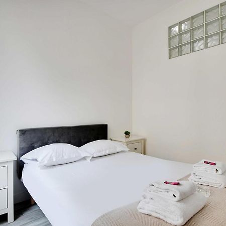 Trois Pieces Au Coeur Du Haut Marais ปารีส ภายนอก รูปภาพ